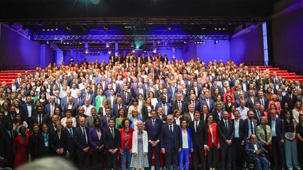 Les 500 candidats investis par la majorité en vue des élections législatives, mardi 10 mai 2022 à Aubervilliers (Seine-Saint-Denis). (FREDERIC PETRY / HANS LUCAS via AFP)