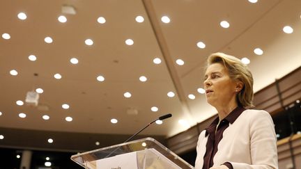 Ursula von der Leyen, la présidente de la Commission européenne, le&nbsp;23 juillet 2020. (FRANCOIS WALSCHAERTS / POOL)