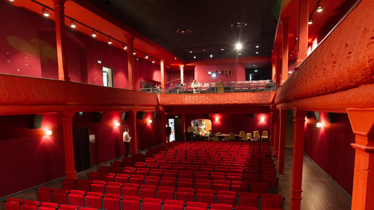 Eden Théâtre De La Ciotat Lhistoire Mouvementée Du Plus Vieux Cinéma Du Monde 