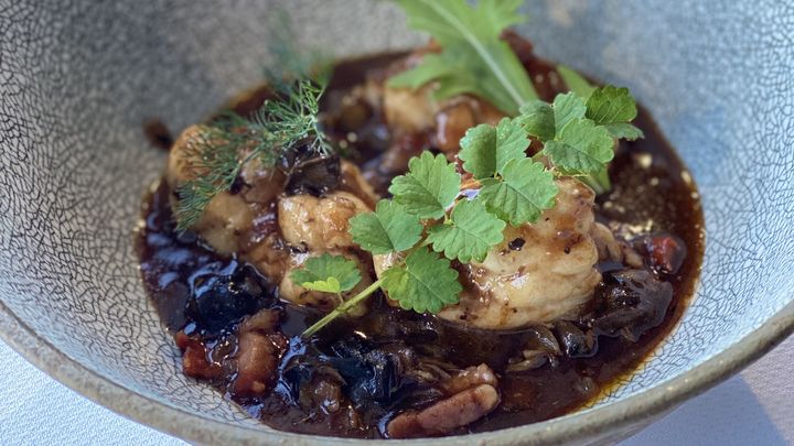 Lotte des fonds marins et ragoût d'escargots, plat signature de Pascal Borrell à Banyuls. (PASCAL BORRELL)