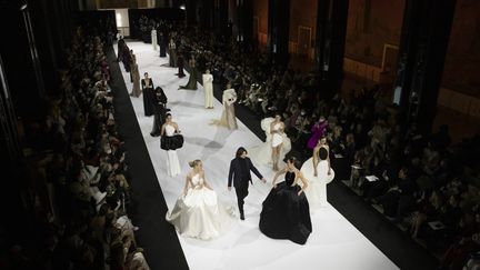 Stéphane Rolland haute couture printemps-été 2022 à Paris, le 25 janvier 2022 (ALAIN VACHERON/PAUL MARTINEZ/FRANCK PERROGON)