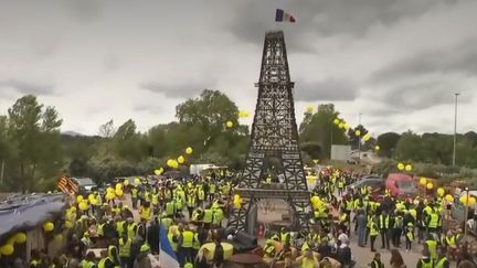 Dans le Var, des "gilets jaunes" se sont rassemblés pour commémorer à leur manière la Libération. Quelques leaders du mouvement étaient présents.&nbsp;&nbsp; (FRANCE 2)