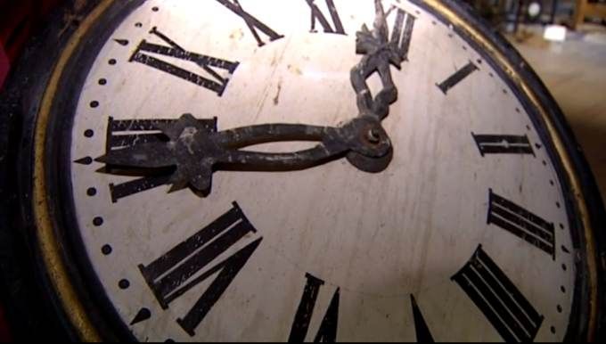 L&#039;une des horloges exposées au musée du temps
 (France3culturebox)