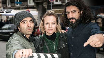 "In The Fade" : Photo de tournage avec Fatih Akin, Diane Kruger et Numan Acar 
 (2016 Bombero International/Warner Bros Entertainment/Boris Laewen)