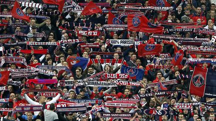 Des supporers du PSG lors de la finale de la Coupe de la Ligue, le 19 avril 2014, au Stade de France. (MAXPPP)