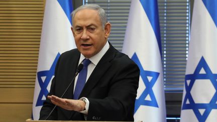 Le Premier ministre israélien, Benyamin Nétanyahou, devant la Knesset, le Parlement israélien, le 20 novembre 2019. (GALI TIBBON / AFP)