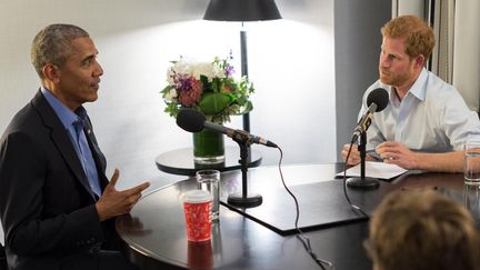 Barack Obama et le Prince Harry, décembre 2017
 (HO / THE OBAMA FOUNDATION / AFP)