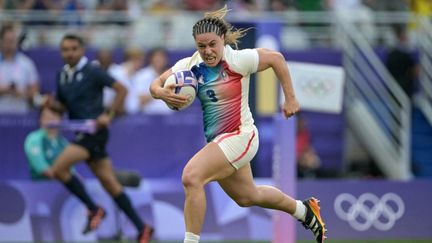 Chloé Pelle lors du match des Jeux olympiques entre la France et le Brésil, le 28 juillet 2024 au Stade de France. (AFP)