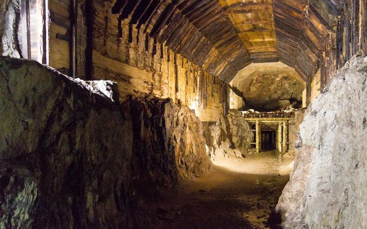 Une petite portion des deux kilomètres de tunnels que peuvent parcourir les touristes en visitant le complexe. (ELODIE DROUARD / FRANCETV INFO)