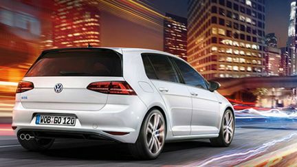  (Golf GTE © Volkswagen)