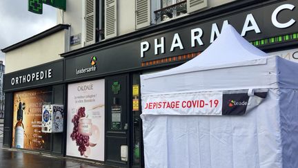 Pharmacie à Boulogne Billancourt, le 15 décembre 2020.&nbsp; (ALICE KACHANER / FRANCE-INTER)