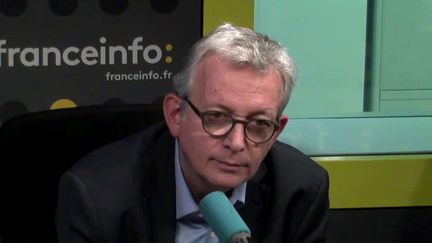 Le sénateur et secrétaire national du Parti communiste, Pierre Laurent,&nbsp;invité de "L'Interview J-1" jeudi 21 septembre.
 (FRANCEINFO)