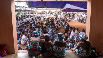 Cérémonie en l'honneur du défunt roi d'Abomey au Bénin, Agoli Agbo, le 11 août 2018. (YANICK FOLLY / AFP)