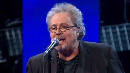 Patrick Hernandez chante "Born to be alive" en acoustique à 20h30 le dimanche (France 2)