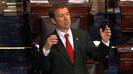 Le s&eacute;nateur r&eacute;publicain Rand Paul parle devant la chambre, le 6 mars 2013, &agrave; Washington. (AP/SIPA / AP)