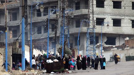 Madaya, une ville syrienne près de Damas, ici en janvier 2016, attend de la trêve prévue ce lundi, la possibilité de bénéficier d'une aide humanitaire &nbsp; (YOUSSEF BADAWI / EPA)