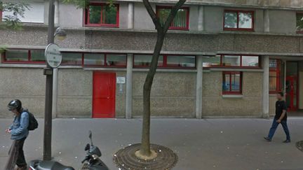 Un nourrisson d'un mois est mort, le 16 septembre 2012, dans cette pouponni&egrave;re g&eacute;r&eacute;e par la ville de Paris, dans le 13e arrondissement. (GOOGLE MAPS / FRANCETV INFO )