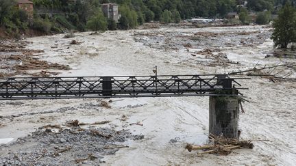 La rivière a provoqué des dégats monumentaux le long de la vallée de la Vésubie, dans les Alpes-Maritimes. (FRANTZ BOUTON / MAXPPP)