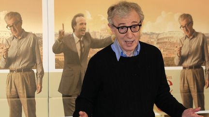 Le r&eacute;alisateur am&eacute;ricain Woody Allen pr&eacute;sente "To Rome with Love", &agrave; Rome (Italie), le 13 avril 2012. (STEFANO RELLANDINI / REUTERS)