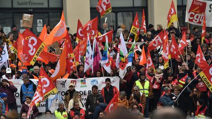 Le cortège contre la réforme des retraites à Saint-Etienne (Loire), le 7 mars 2023. (MAXPPP)