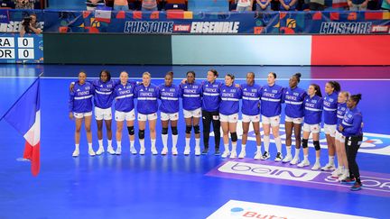 L'équipe de France de handball féminine vaincue par la Norvège lors d'un amical, le 4 juillet 2024. (DANIEL VAQUERO / SIPA)