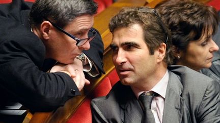 Le patron des députés UMP Christian Jacob (d) et Philippe Briand (Indre-et-Loire) à l'Assemblée, le 21/12/2010. (AFP - Bertrand Guay)