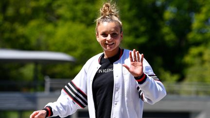 La&nbsp;footballeuse Marion Torrent, au centre d'entraînement de Clairefontaine (Yvelines), le 13 mai 2019. (FRANCK FIFE / AFP)