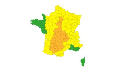 Vingt départements sont placés en vigilance orage aux orages, indique Météo France le 26 juin 2020. (METEO FRANCE)