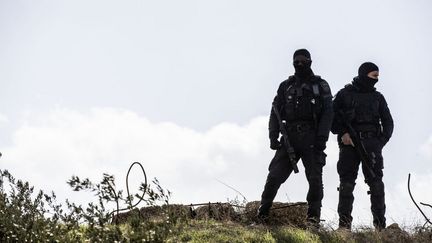 Les forces israéliennes dans le quartier de Wadi Al Homs à Jérusalem-Est, le 1er février 2023. (MOSTAFA ALKHAROUF / ANADOLU AGENCY / AFP)