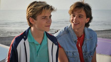 Félix Lefebvre et Benjamin Voisin dans "Eté 85" de François Ozon. (Copyright MANDARIN PRODUCTION/FOZ France 2 CINEMA/PLAYTIME PRODUCTION/SCOPE PICTURES Stars Benjamin Voisin, Félix Lefebvre)