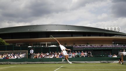  (ADRIAN DENNIS / AFP)