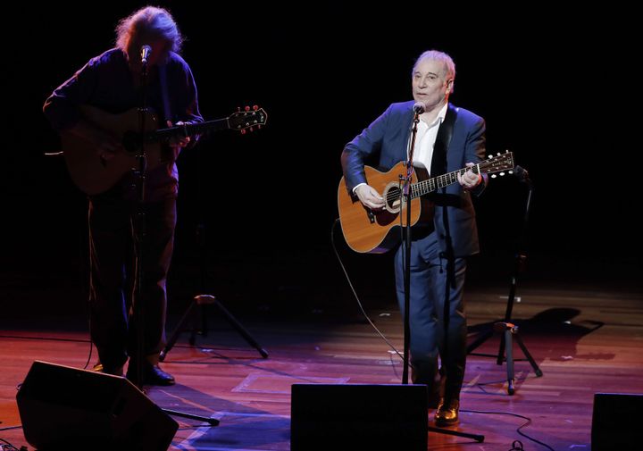 La légende Paul Simon le 22 septembre sur la scène du Global Citizen Festival de Central Park, New York.
 (Julie Jacobson/AP/SIPA)