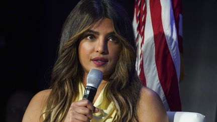 L'actrice indiennne&nbsp;Priyanka Chopra lors d'une conversation avec Kamala Harris au&nbsp;Comité national démocrate, en septembre 2022. (LEIGH VOGEL - POOL VIA CNP / CONSOLIDATED NEWS PHOTOS / MAXPPP)