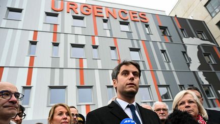 Gabriel Attal et Catherine Vautrin à Dijon (Côte-d'Or), le 13 janvier 2024. (BERTRAND GUAY / AFP)