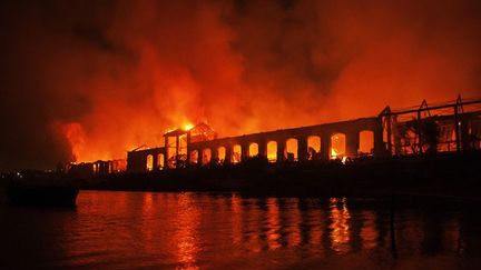 La Cité des sciences de Naples en feu (5 mars 2013)
 (Controluce / AFP)