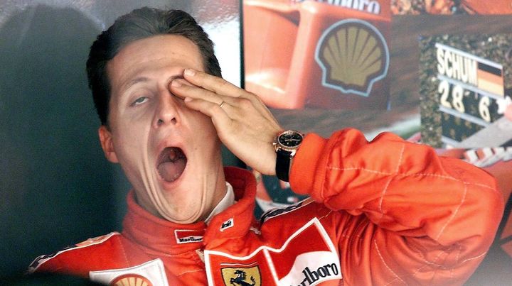 Michael Schumacher b&acirc;ille lors des essais du Grand Prix de Catalogne, &agrave; Barcelone (Espagne), en 2000. (OLIVE/EFE AGENCIA/SIPA)