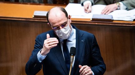 Le Premier ministre Jean Castex, le 4 janvier 2022 à l'Assemblée nationale. (XOSE BOUZAS / HANS LUCAS / AFP)