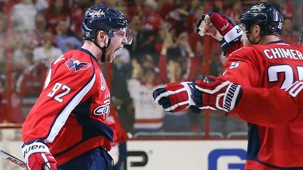 Evgeny Kuznetsov exulte après avoir marqué le but de la qualification  (BRUCE BENNETT / GETTY IMAGES NORTH AMERICA)