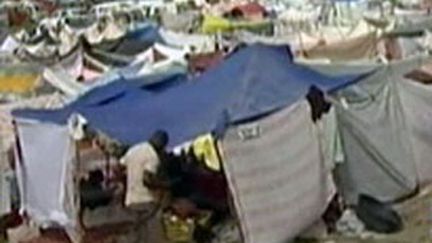 Quelque 300.000 personnes ont perdu leur logement à Port-au-Prince selon l'ONU. (F2)