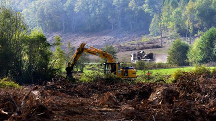  (Le barrage de Sivens cristallise l'opposition des "zadistes" et des agriculteurs de la FNSEA. © MaxPPP)