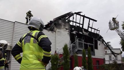 Incendie d’un gîte à Wintzenheim : place au deuil et à la stupeur (France 3)