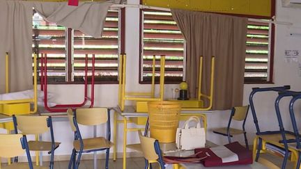 Trois semaines après le passage du cyclone Chido, les établissements scolaires de Mayotte s’activent pour préparer le retour de leurs élèves en classe. La date de la rentrée a été fixée au 13 janvier.