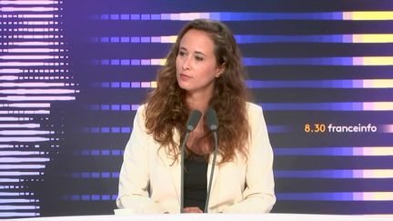 Clémence Guetté, députée LFI du Val-de-Marne et vice-présidente du groupe Insoumis à l’Assemblée, était mardi 22 août l’invitée du 8h30 franceinfo. (FRANCEINFO / RADIOFRANCE)