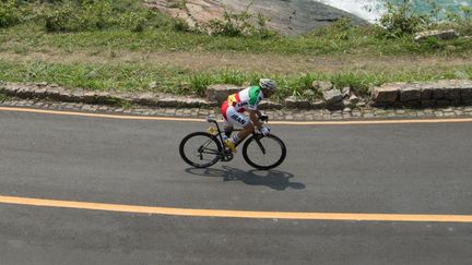 Le coureur cycliste iranien Bahman Golbarnezhad le 17 septembre 2016 à Rio de Janeiro (Brésil) avant son accident. (ANTHONY EDGAR FOR OIS / IOC / AFP)