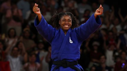 Sarah-Léonie Cysique remportant son match pour la médaille de bronze face à la Géorgienne Eteri Liparteliani, aux Jeux olympiques de Paris 2024, le 29 juillet. (AFP)