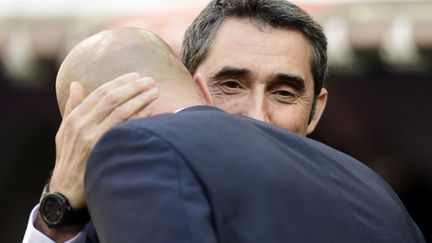 Si Zidane a quitté le Real, Valverde sera toujours sur le banc du Barça. (JAVIER SORIANO / AFP)