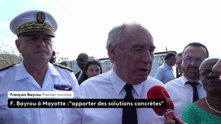 Le Premier ministre, François Bayrou, en visite à Mayotte le 30 décembre 2024. (FRANCE TELEVISIONS)