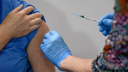 Vaccins : vont-ils être déconseillés en cas d’allergies sévères ?