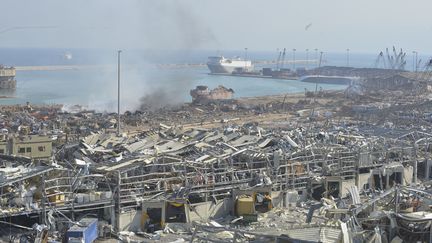 Les dégâts à Beyrouth, le 5 août 2020, au lendemain des deux explosions qui ont secoué la capitale libanaise. (HOUSSAM SHBARO / ANADOLU AGENCY)