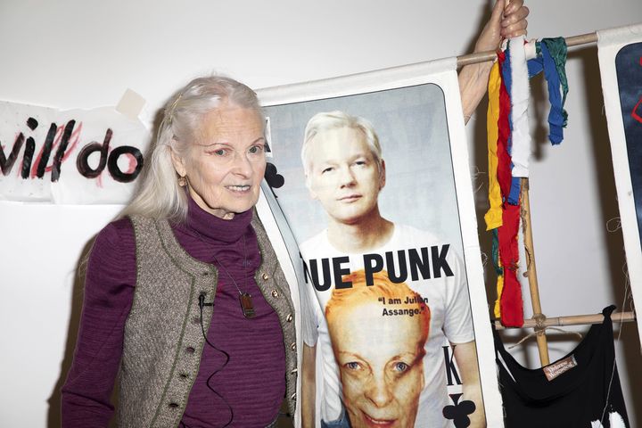 La créatrice britannique Vivienne Westwood lors de son défilé pap féminin automne-hiver 2020-21 à la London Fashion Week, le 14 février 2020 (GRANT POLLARD/AP/SIPA / SIPA)